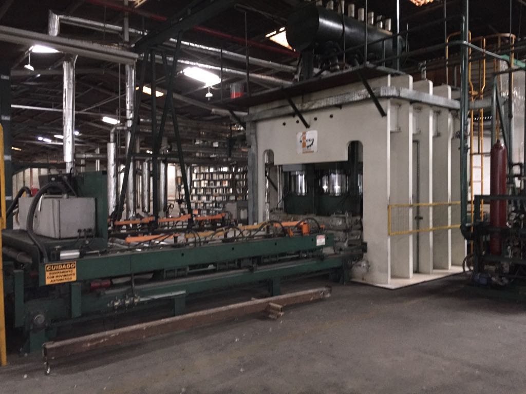 Linea prensado Tablero Melamina OMECO Linea prensado Tablero Melamina OMECO