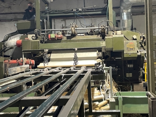 Torno JUSAN 1400mm con cargardor centrador