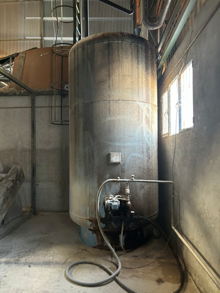 Thermal oil tank Thermal oil tank